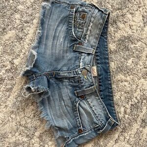 Women’s true religion short size 30